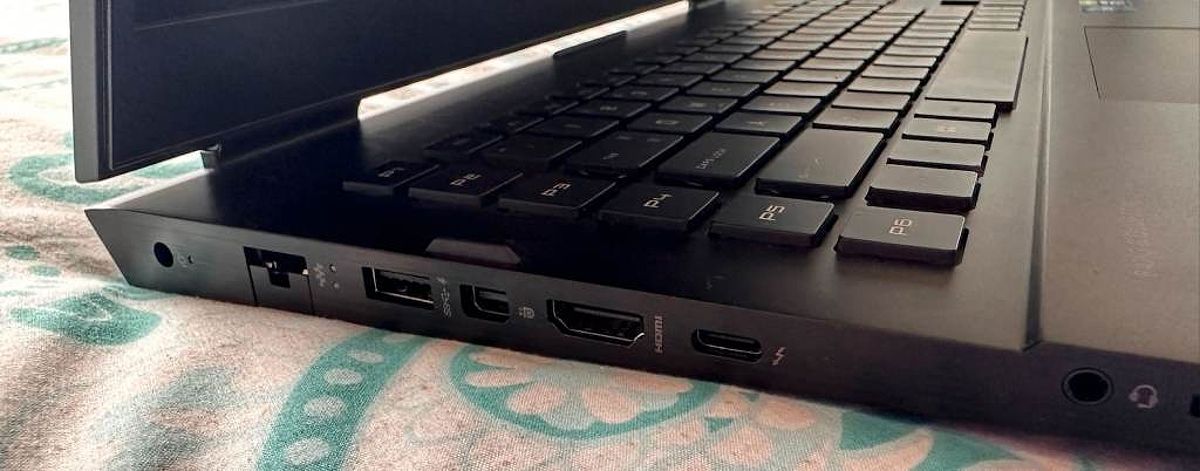 HP Omen 17 Ports